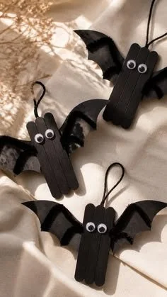 15 Einfache Halloween-Bastelideen für Kinder, die Sie an einem Nachmittag machen können