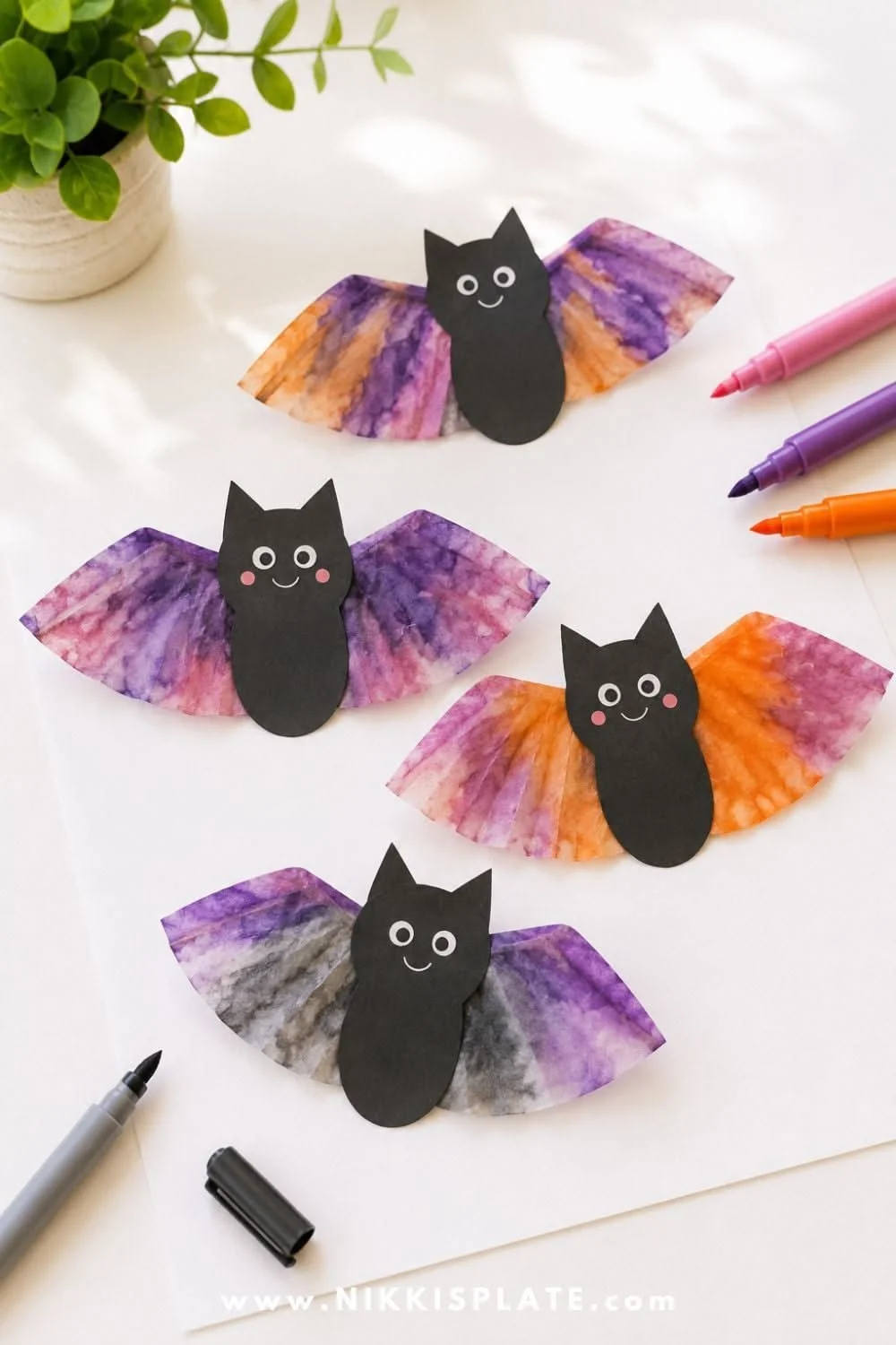 40 Einfache Halloween-Handwerksideen für Kinder - Nikkis Teller
