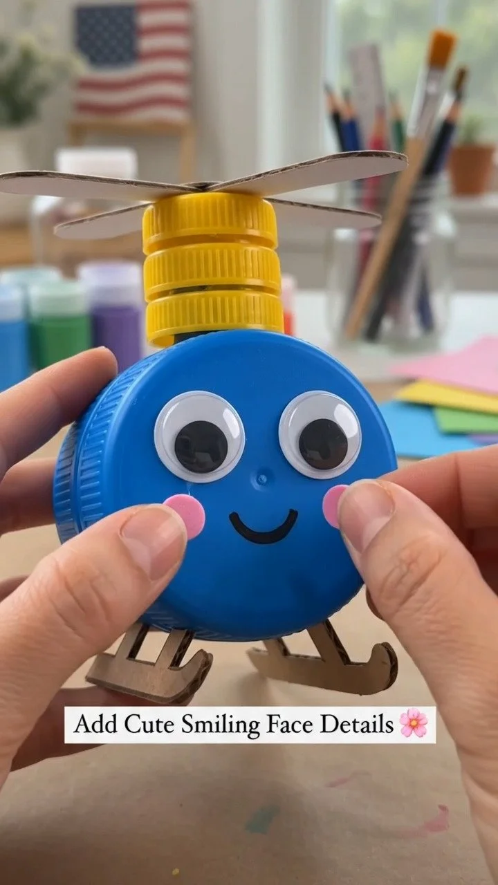 Geben Sie alten Flaschendeckeln einen neuen Zweck, indem Sie einen charmanten Miniaturhubschrauber aus bunten recycelten Teilen bauen. Welche Version würden Sie machen?