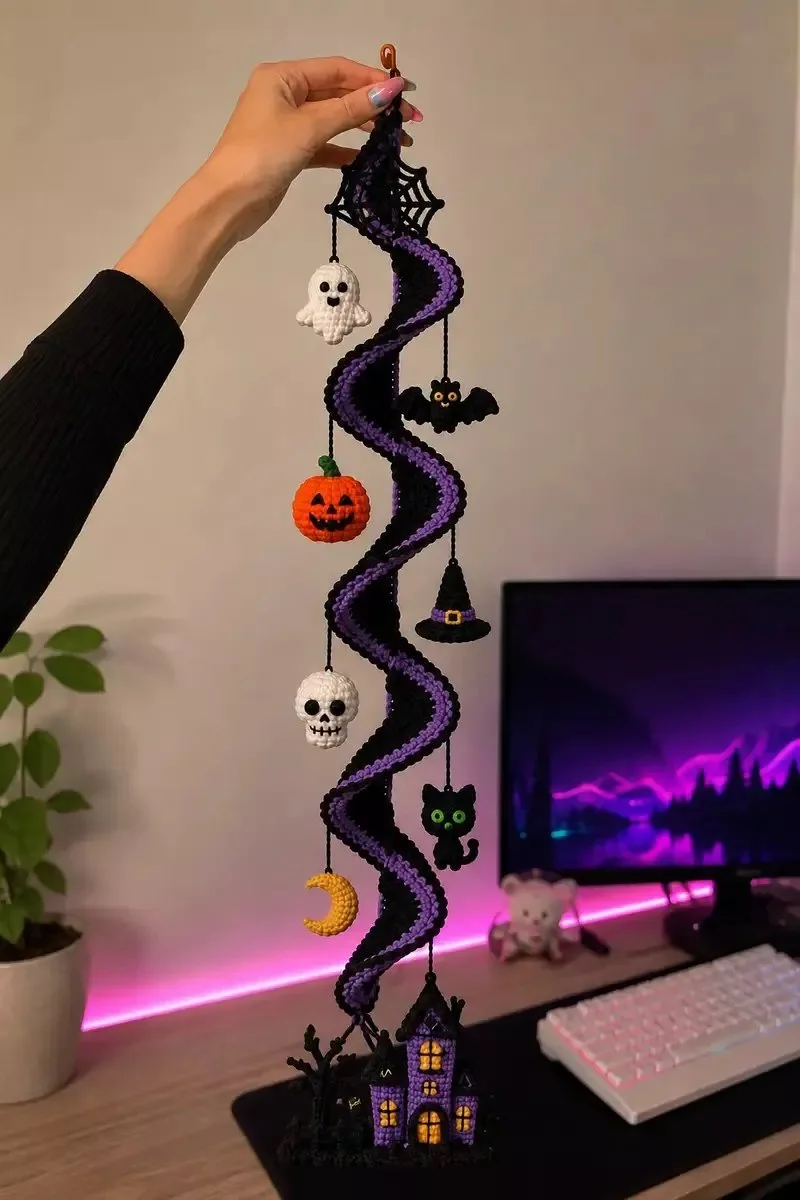 Gruseliger Halloween-Spiral-Girlande Amigurumi-Anleitung | Musterobsession